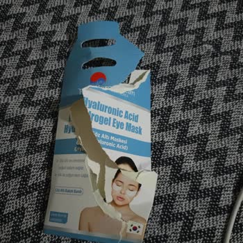Gratis Şubesinde Boş Göz Altı Maskesi Paketi Ve İade Talebi