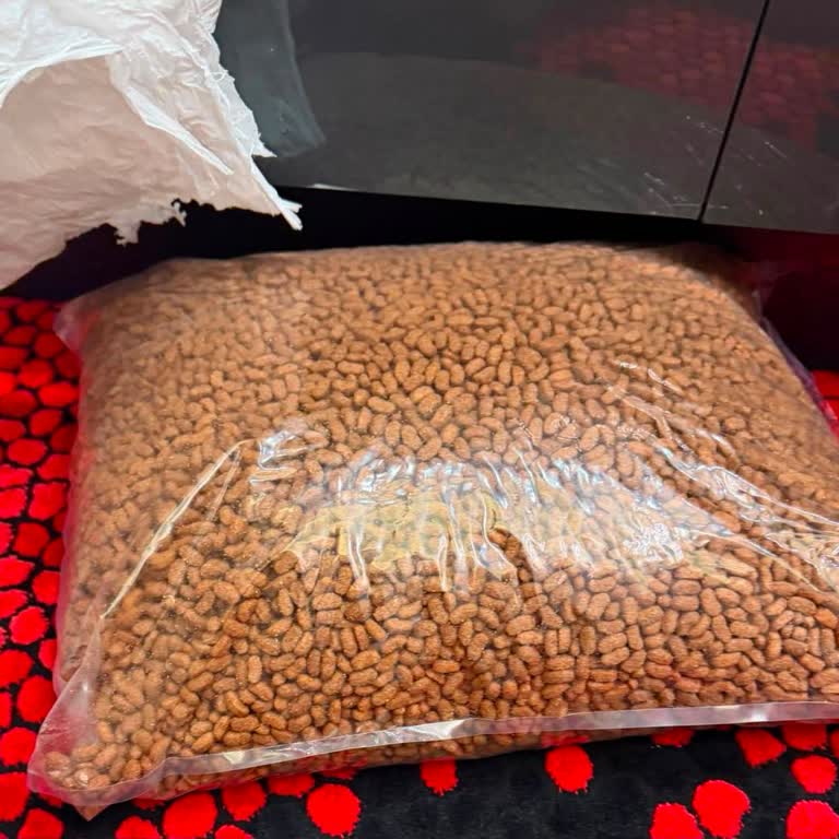 Orijinal Ambalaj Olmadan Gönderilen Mama İçin Yanıltıcı Bilgi Ve İade Talebi