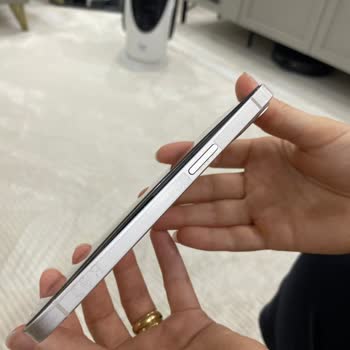 İPhone 13 Batarya Sorunu Ve Ücretsiz Pil Değişimi Talebi
