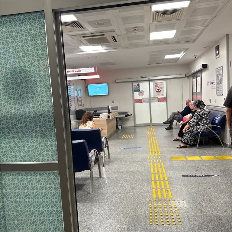 Acil Serviste Öncelik Verilmemesi Ve Hastaya İlgisizlik