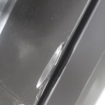Kelebek Mobilya'dan Gelen Banyo Dolabının Hasarlı Ve Kullanılamaz Şekilde Teslim Edilmesi