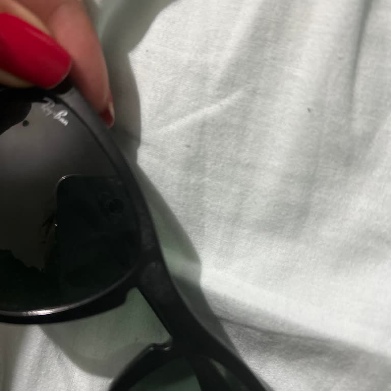 Rayban Gözlüğümde Çerçeve Lekeleri, Garanti Reddi Ve Kalite Şikayeti