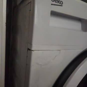 Beko Çamaşır Makinesinde Su Sızması Ve Paslanma Sorunu