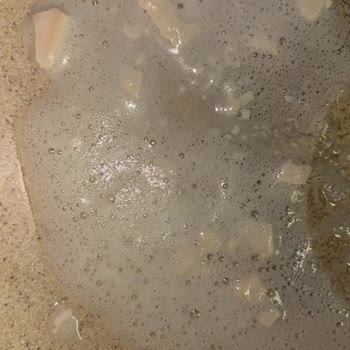 Pınar Sütünde Büyük Parçacıklar Boğazıma Kaçtı Ve Sağlık Riski Oluşturdu