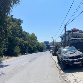 İzinsiz Dikilen Elektrik Direği Mülkiyet Hakkını Ve Yangın Güvenliğini Tehdit Ediyor