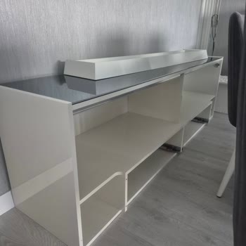 Muzaffer Mobilya’da Yanlış Renkli Metal Ayaklar Nedeniyle Kullanılamayan Mobilyalar Ve İade Talebi