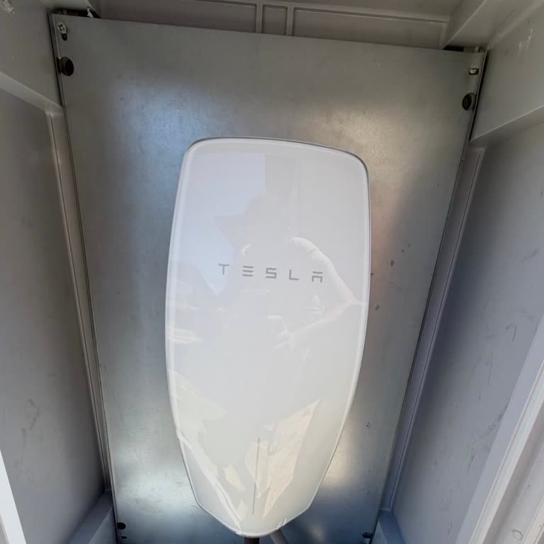 Tesla Wall Connector Değişiminde Gümrük Ücret Talebi Ve Uzun Süreli Teslimatsızlık