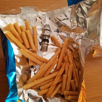 Ülker Krakerinden Çıkan Metal Parça Sağlık Endişesi Yarattı