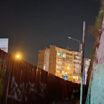 İnönü Caddesi Üçyol Meydan’da Çalışmayan Sokak Lambaları Güvenliği Tehlikeye Atıyor