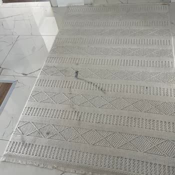 Arçelik Servisi Halıya Lekeler Bıraktı Ve Deterjan Kapak Hasarı Oluşturdu