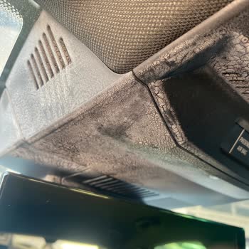 Renault Megane ETech Tek Taraftaki Dikiz Aynası Plastik Parçası Deformasyonu Garanti Kapsamı Dışı