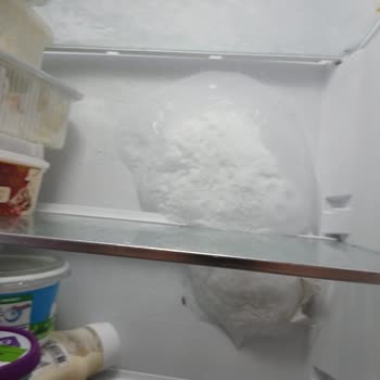 Teka Ankastre No-Frost Buzdolabında Yoğun Buzlanma Ve Garanti Kapsamında Değişim İsteği