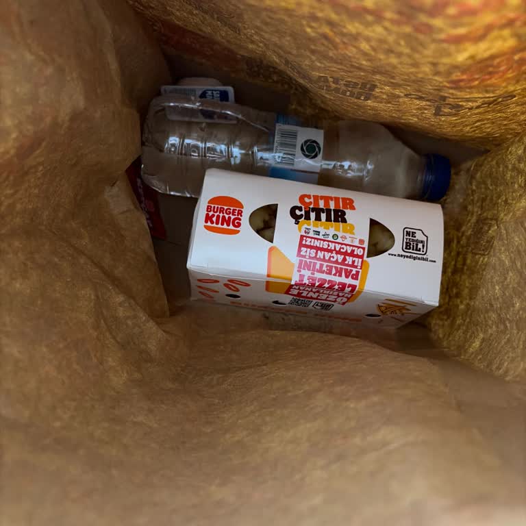 Migros Yemek Üzerinden Burger King Siparişinde Cheeseburger Eksik Ve Ücret İadesi Talebi