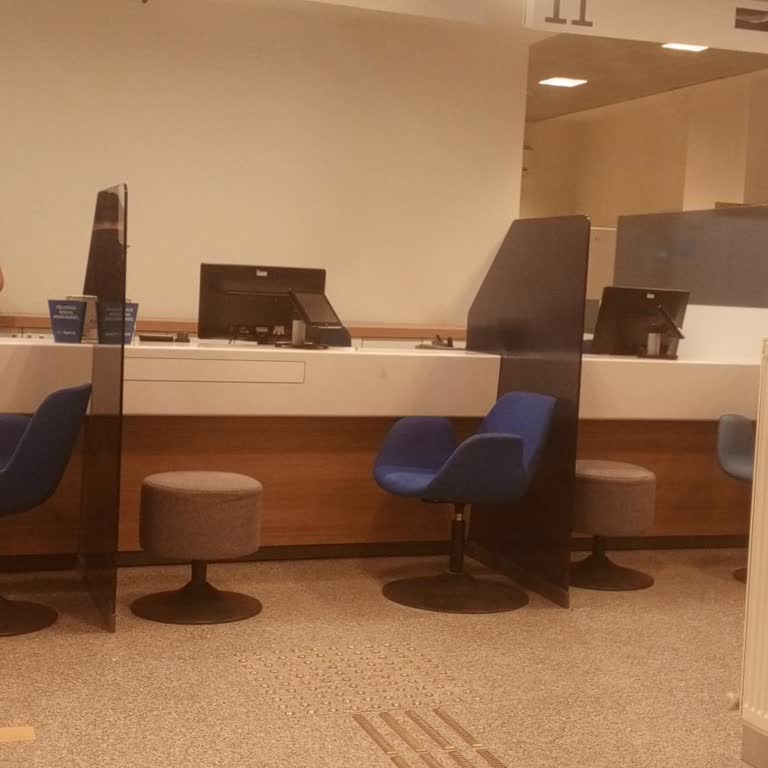 Yapı Kredi Elazığ Gazi Caddesi Şubesinde Personel Eksikliği Ve Uzun Kuyruklar