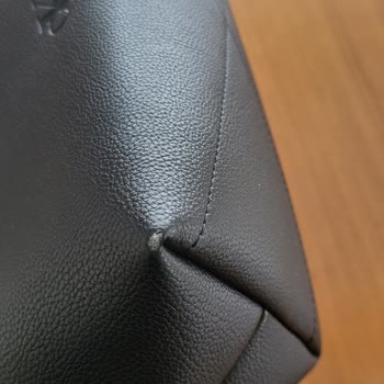 Boyner’in Calvin Klein Omuz Çantasında Hızlı Deformasyon Ve Kullanıcı Hatası İddiası