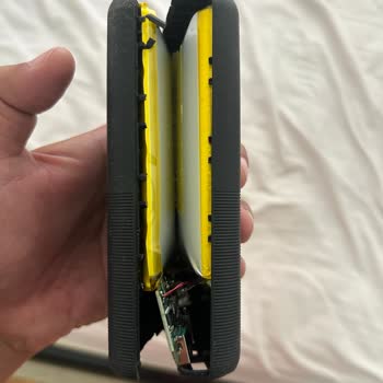 Preo Powerbank'lerin Şarj Olmadan Şişmesi Ve Yangın Tehlikesi