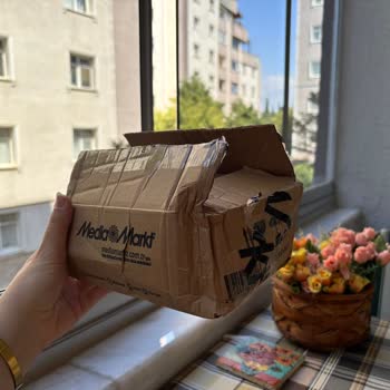 Ezilmiş Ve Yırtık Koli Nedeniyle Mağduriyet