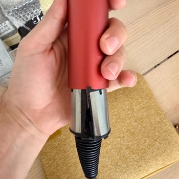 Dyson Saç Kurutma Makinesinin Serviste Hasar Görmesi Ve Tekrarlanan Onarım Sorunları