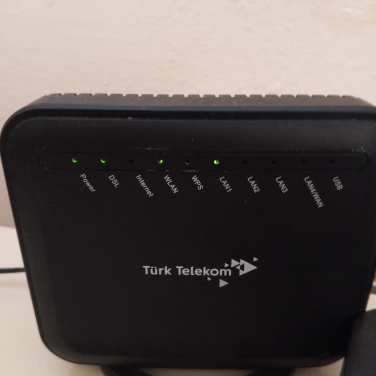 Adana Yüreğir'de Sürekli İnternet Kesintileri Ve Yetersiz Fatura Düzeltmesi Talebi