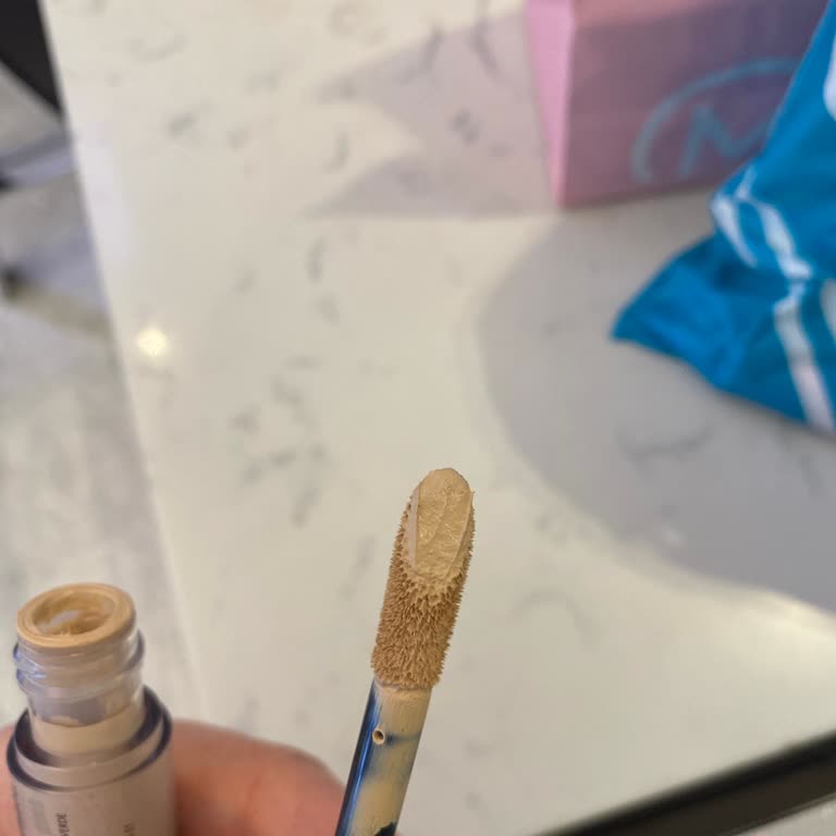Watsons Refuses Refund for Stiff and Defective Deborah Concealer