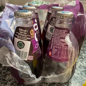 Kapak Kapalı Olmasına Rağmen Boş Soda Şişesi