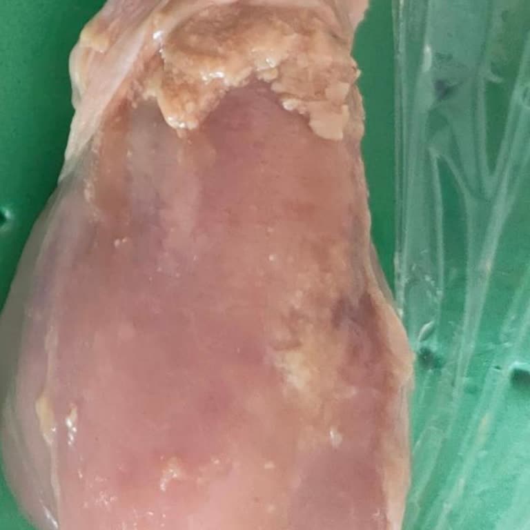 Küflenmiş Tavuk Teslimatı Ve Müşteri Hizmetlerinin Aldırmadığı Sağlık Riski