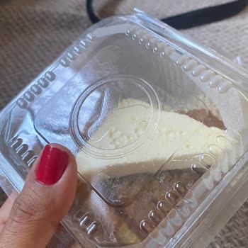 Ekmek Kadayıfının Fındıksız Ve Tahinsiz Gelmesi, Porsiyonların Küçülmesi