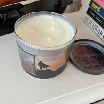 Bath & Body Works Ships Defective Wickless Candle to Online Customer