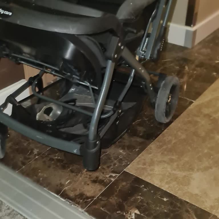 A Jet Uçuşunda Bebek Arabası Kırıldı, Ücret İadesi Ve Mağduriyet Tazmini Talebi