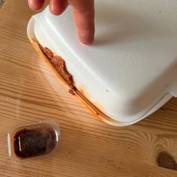 Çiğ Köfte Siparişi Bozuk, Tam İade Talebi