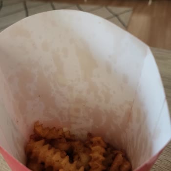 Arby's Siparişinde Açılmış Ve Yenmiş Patatesler Hijyen İhlali Olarak Bildirildi