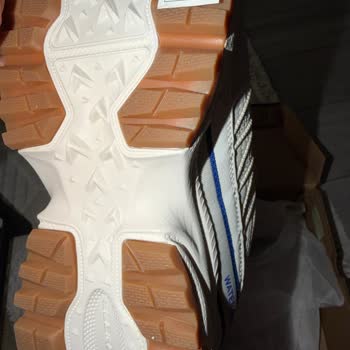 Skechers Web Sitesinden Sıfır Olmayan Ayakkabı Teslim Edildi