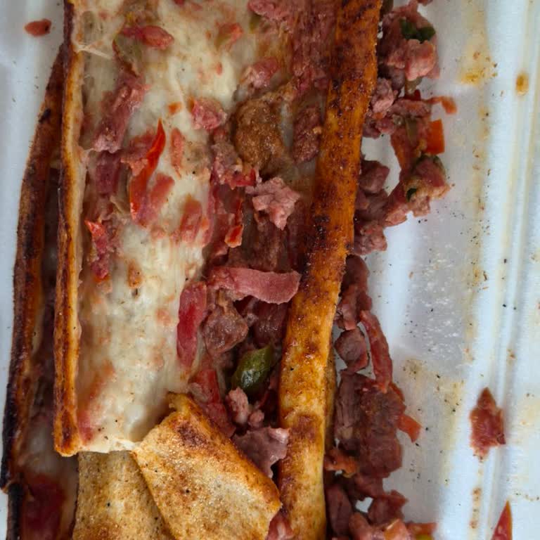 Pembe Et Ve Dağınık Sunumla Hizmet Kalitesi Sıfır
