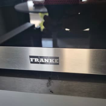 Garanti Kapsamında Tekrarlayan Su Sızıntısı Ve Kapak Şişmesi Nedeniyle Franke Ankastre Fırının Değişimi Reddedildi