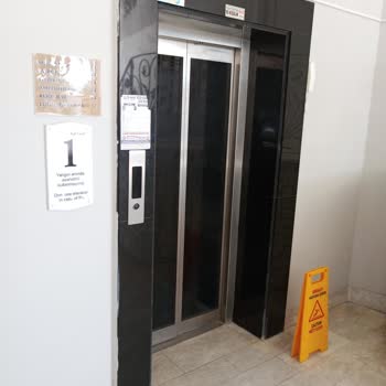 Bodrum Otelinde Temizlik Ve Servis Eksikliği Nedeniyle İptal Ve İade Talebi
