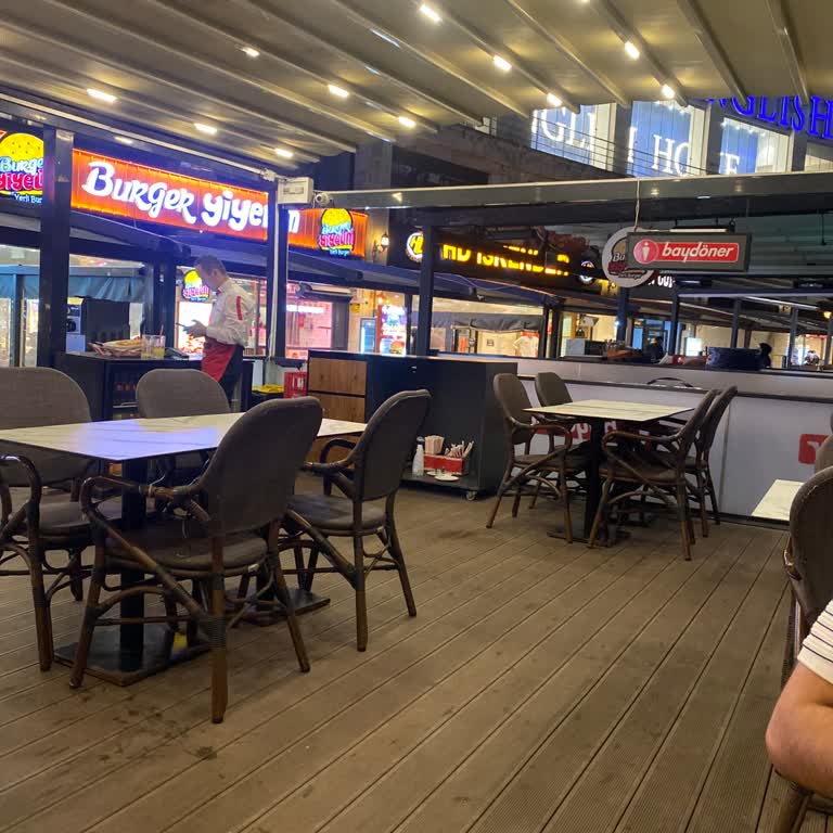 HD İskender Şubesinde Kapalı Söylendiği İçin Müşteri Reddedildi