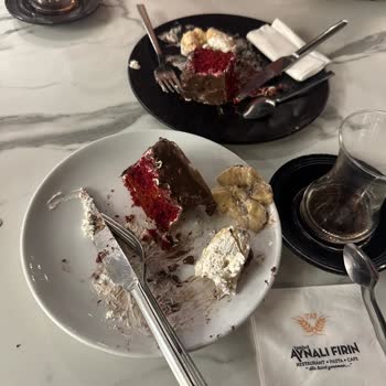 Malaga Tatlısı Kalitesiz, Sorumluluk Reddi