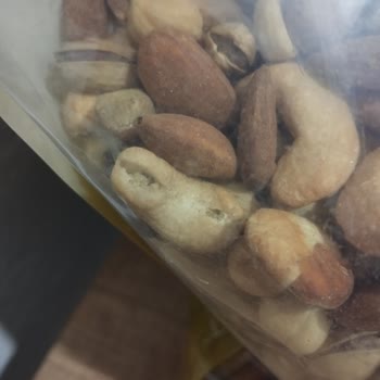 Çok Al Karışık Kuruyemiş Paketi Böcek Kirliliği Ve Sağlık Endişesiyle İade Talebi