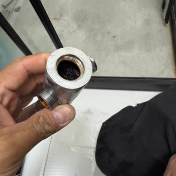 Artema Duş Musluğunda Pas Sorunu Ve Cevapsız Servis