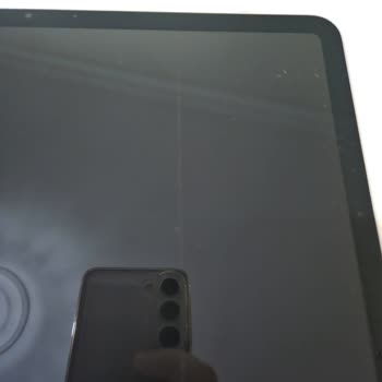 Media Markt'tan Çizik Ekranlı İPad Air Değişim Talebi