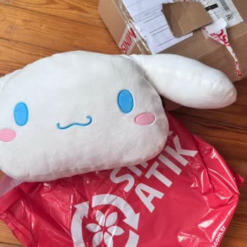Miniso Ships Dirty, Unpackaged Sanrio Cinnamoroll Display Pillow