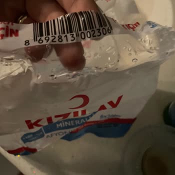 Kızılay Maden Suyunda Deterjan Kokusu Ve Tadı Sağlık Riski