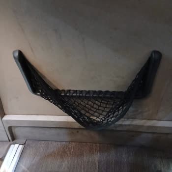 Otobüs İçinde Yoğun Mazot Kokusu Ve Temizlik Sorunu
