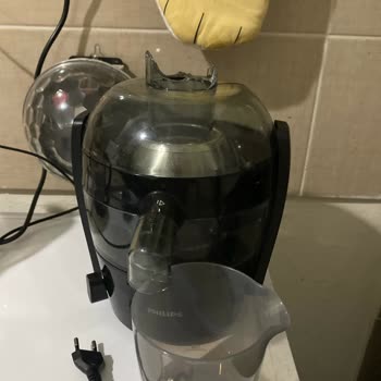 Philips Hr1832 Meyve Sıkacağının Kırık Kapağı İçin Aşırı Yüksek Yedek Parça Fiyatına İtiraz