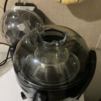 Philips Hr1832 Meyve Sıkacağının Kırık Kapağı İçin Aşırı Yüksek Yedek Parça Fiyatına İtiraz