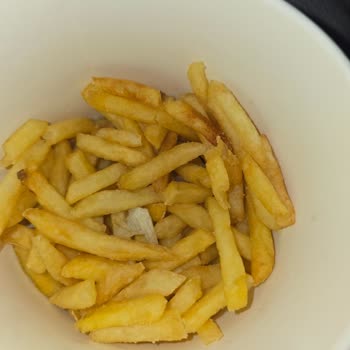 Burger King Bodrum Şubesi Reklamı Yanıltıyor, Hamburger Kalitesi Düşük