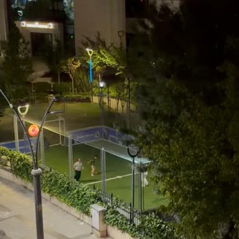 Bağcılar’da Yeni Belediye Binası Bahçesinde Kontrolsüz Gürültü Ve Görüntü Kirliliği