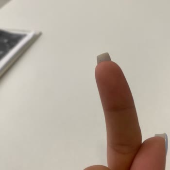 İki Saat Bekletilen Kalitesiz Oje İşlemi İçin Ücret İadesi Talebi