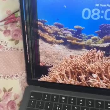 Aras Kargo'nun Taşıma Sürecinde Macbook M2 Ekranı Kırıldı