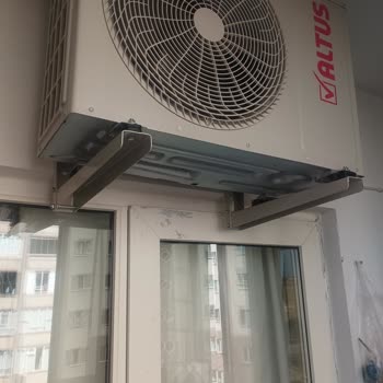 Altus Klima Montajı Yanlış Yere Yapıldı, Motor Kapıyı Engelliyor Ve Parça Eksik